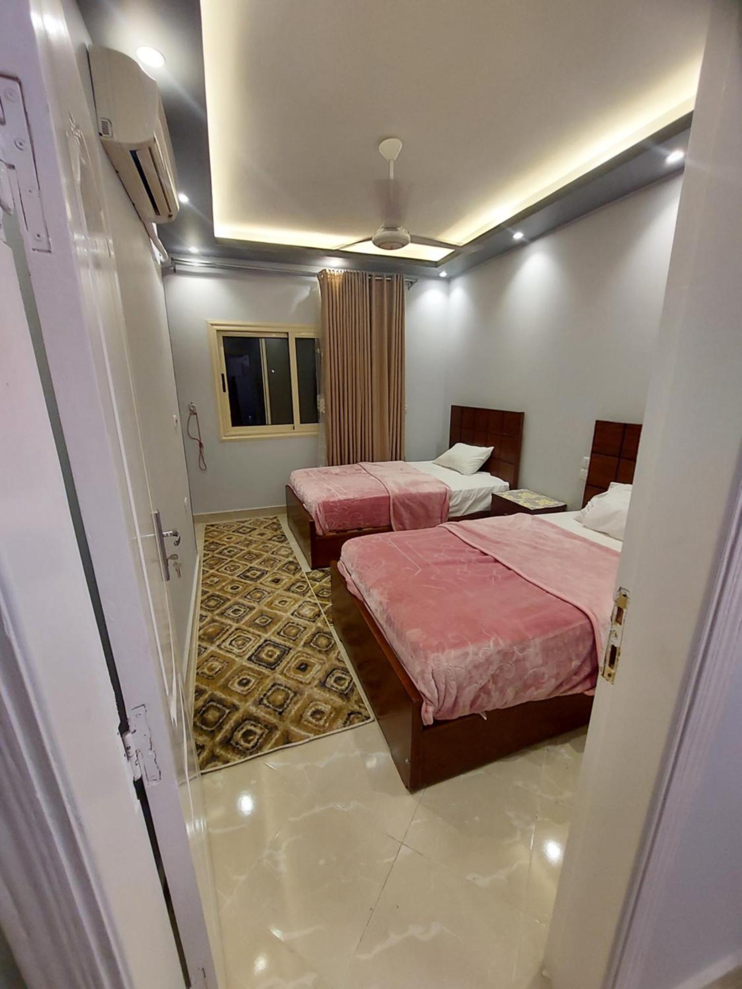Luxor Apartment ภายนอก รูปภาพ